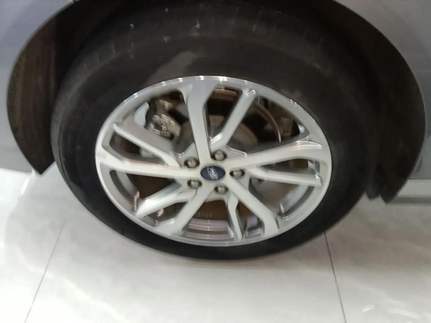 Ford Mondeo 2022 Restyled EcoBoost 245 Luxury Version — миниатюра 11