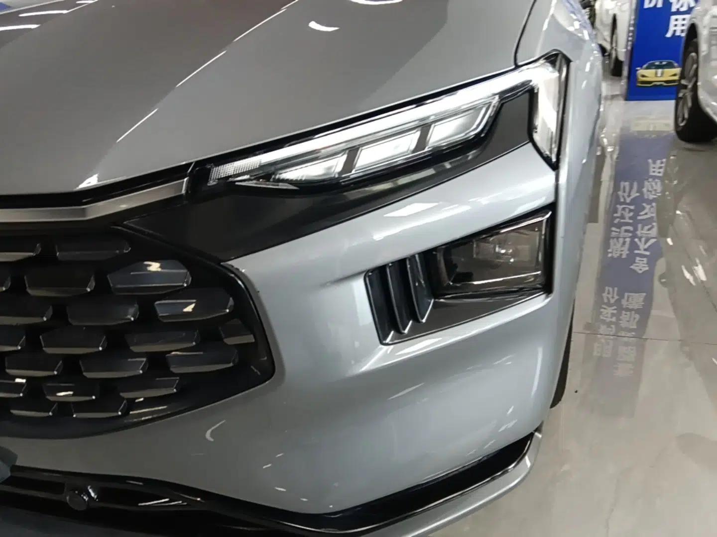 Ford Mondeo 2022 Restyled EcoBoost 245 Luxury Version — миниатюра 8