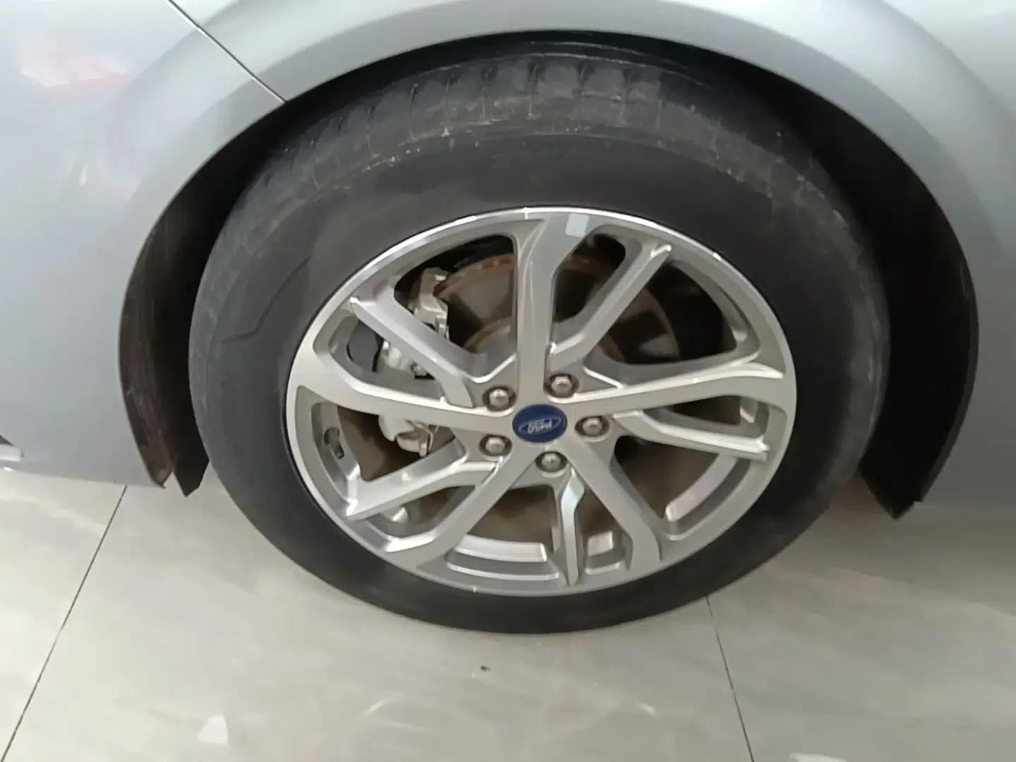 Ford Mondeo 2022 Restyled EcoBoost 245 Luxury Version — миниатюра 10