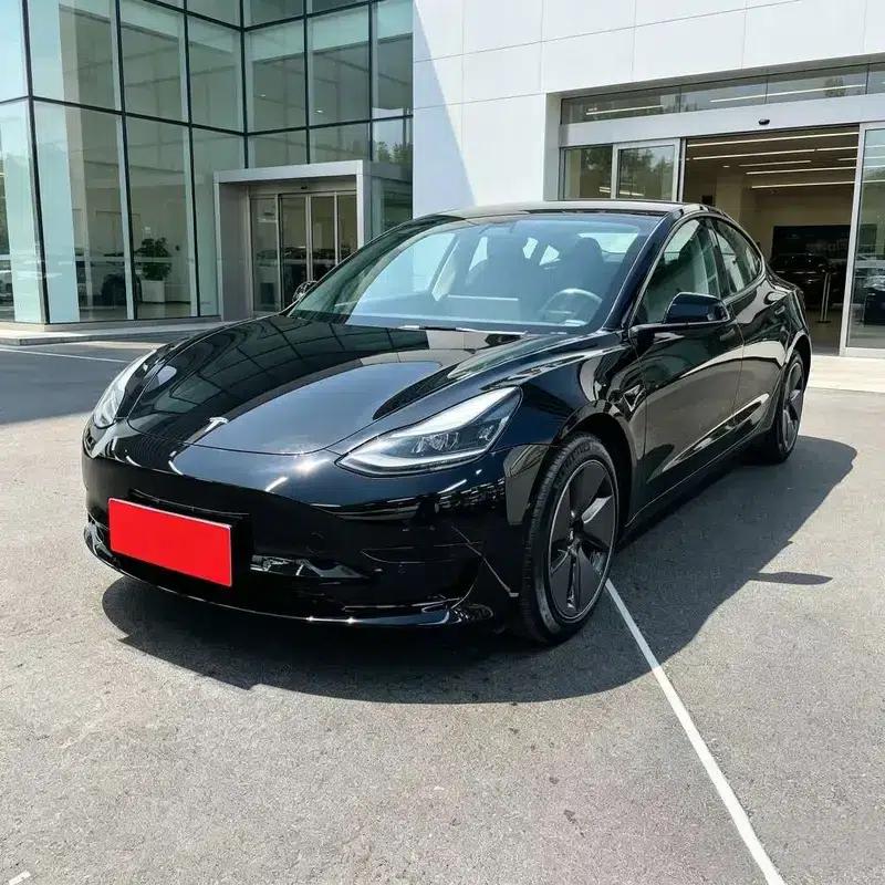 Model 3 2022 Rear-Wheel Drive — миниатюра 1