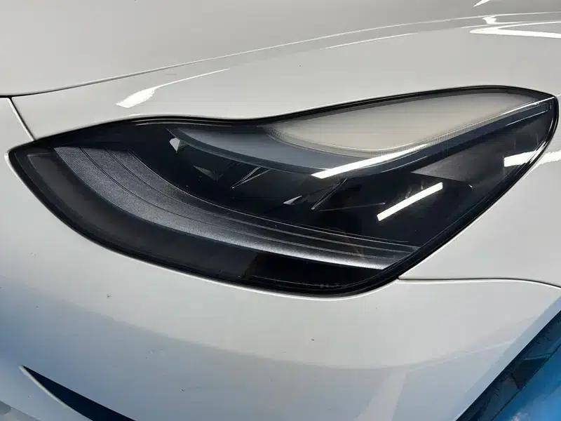 Model 3 2022 Rear-Wheel Drive — миниатюра 12