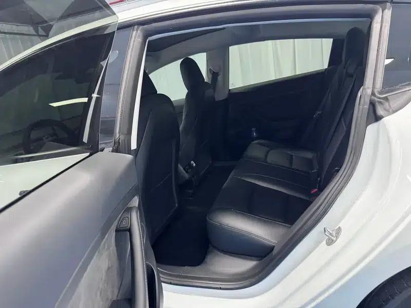 Model 3 2022 Rear-Wheel Drive — миниатюра 18