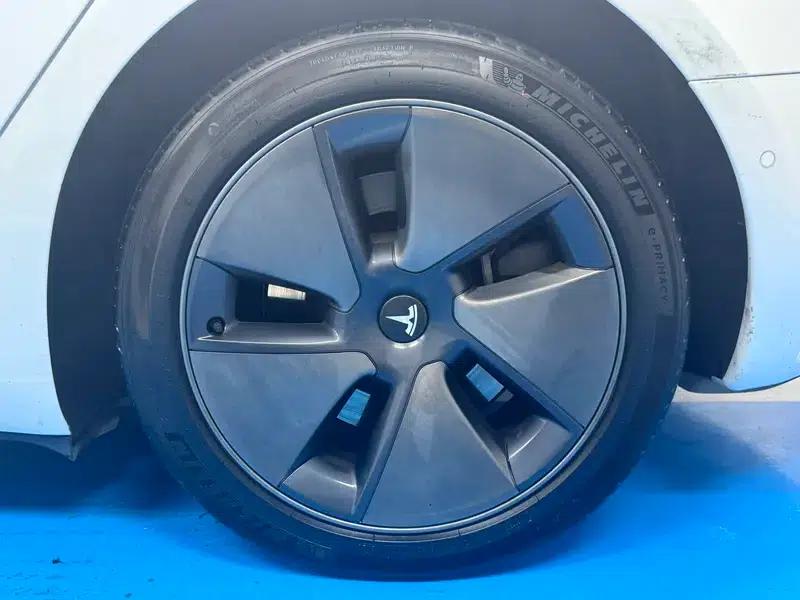 Model 3 2022 Rear-Wheel Drive — миниатюра 9