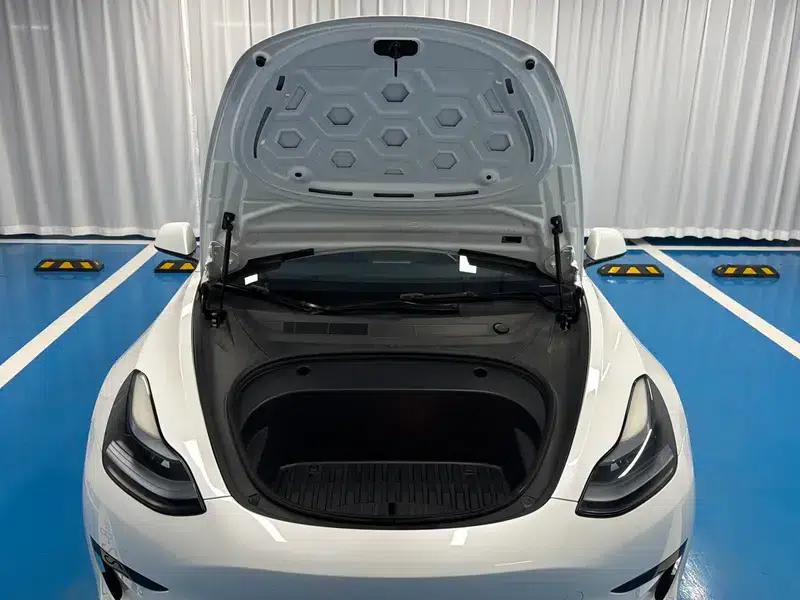 Model 3 2022 Rear-Wheel Drive — миниатюра 10