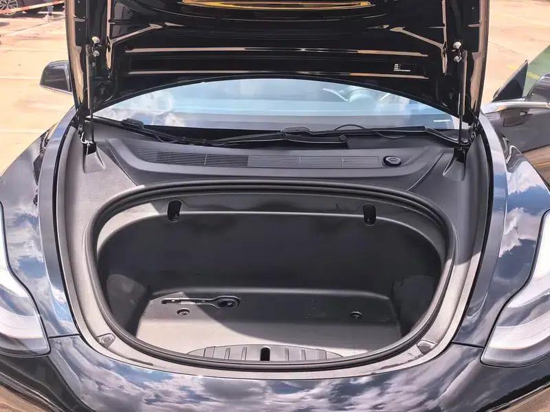 Model 3 2020 Facelift Standard Range Rear-Wheel Drive Upgrade — миниатюра 17