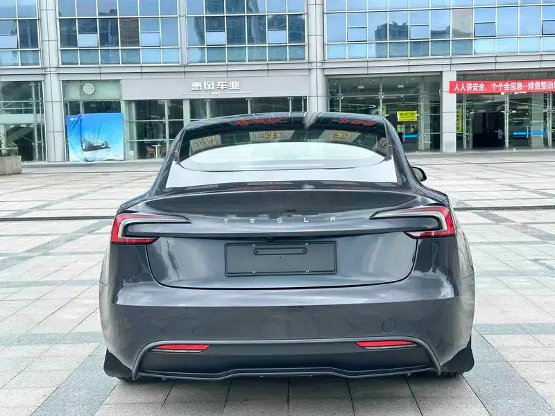 Model 3 2025 Rear-Wheel Drive — миниатюра 6