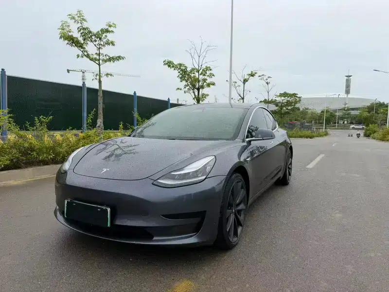 Model 3 2020 Facelift Standard Range Rear-Wheel Drive Upgrade — миниатюра 1