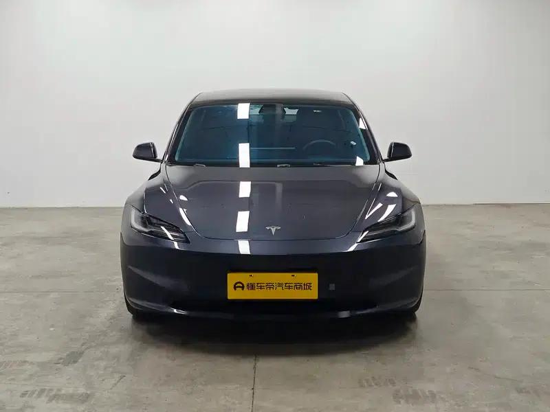 Model 3 2025 Rear-Wheel Drive — миниатюра 2
