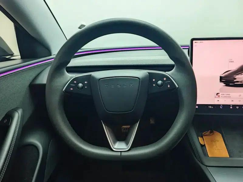 Model 3 2025 Rear-Wheel Drive — миниатюра 16