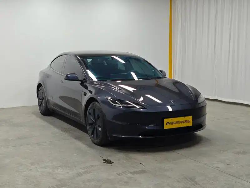 Model 3 2025 Rear-Wheel Drive — миниатюра 3