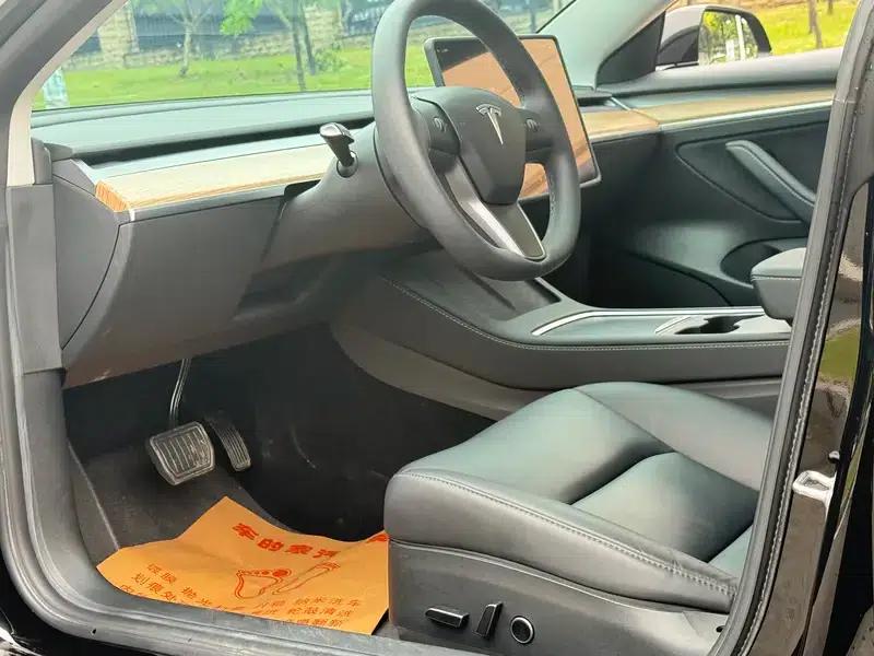 Model 3 2023 Rear-Wheel Drive — миниатюра 18