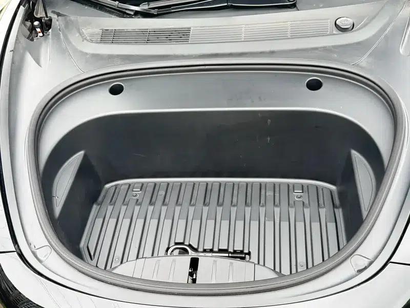 Model 3 2023 Rear-Wheel Drive — миниатюра 22
