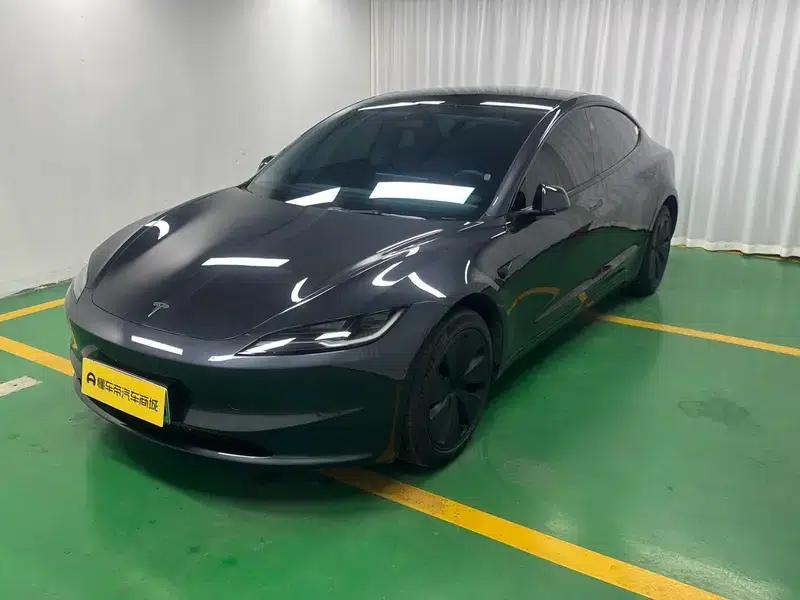 Model 3 2023 Rear-Wheel Drive — миниатюра 1