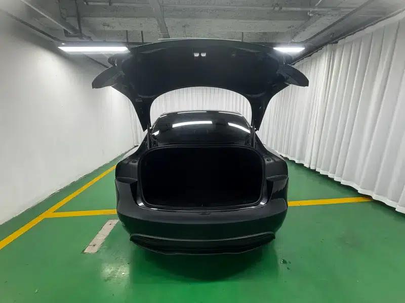 Model 3 2023 Rear-Wheel Drive — миниатюра 20