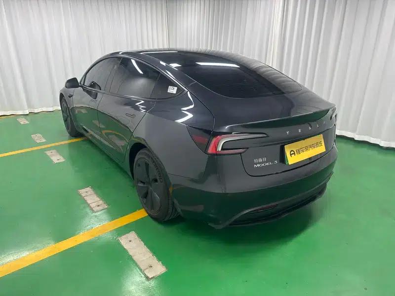 Model 3 2023 Rear-Wheel Drive — миниатюра 5