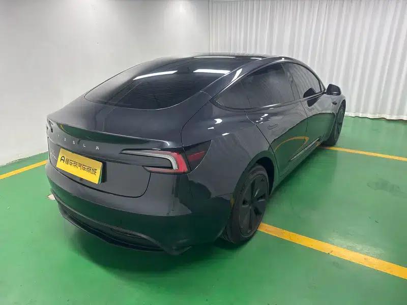 Model 3 2023 Rear-Wheel Drive — миниатюра 7