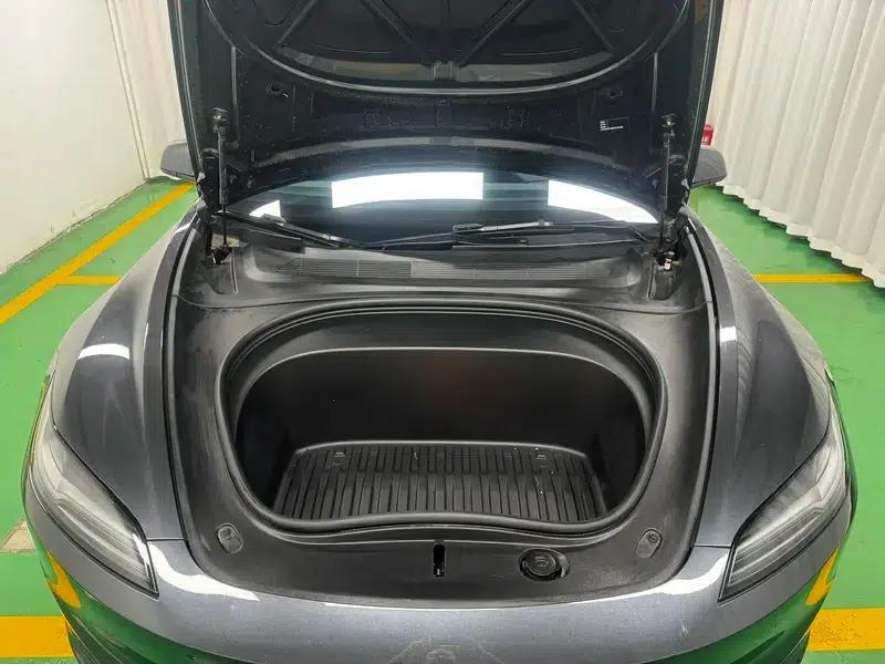 Model 3 2023 Rear-Wheel Drive — миниатюра 10