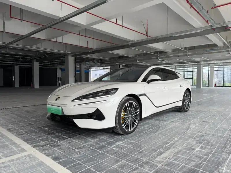 Denza Z9GT DM 2024 1100 AWD Ultra Edition — миниатюра 1