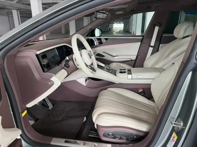 Denza Z9GT DM 2024 1100 AWD Ultra Edition — миниатюра 15