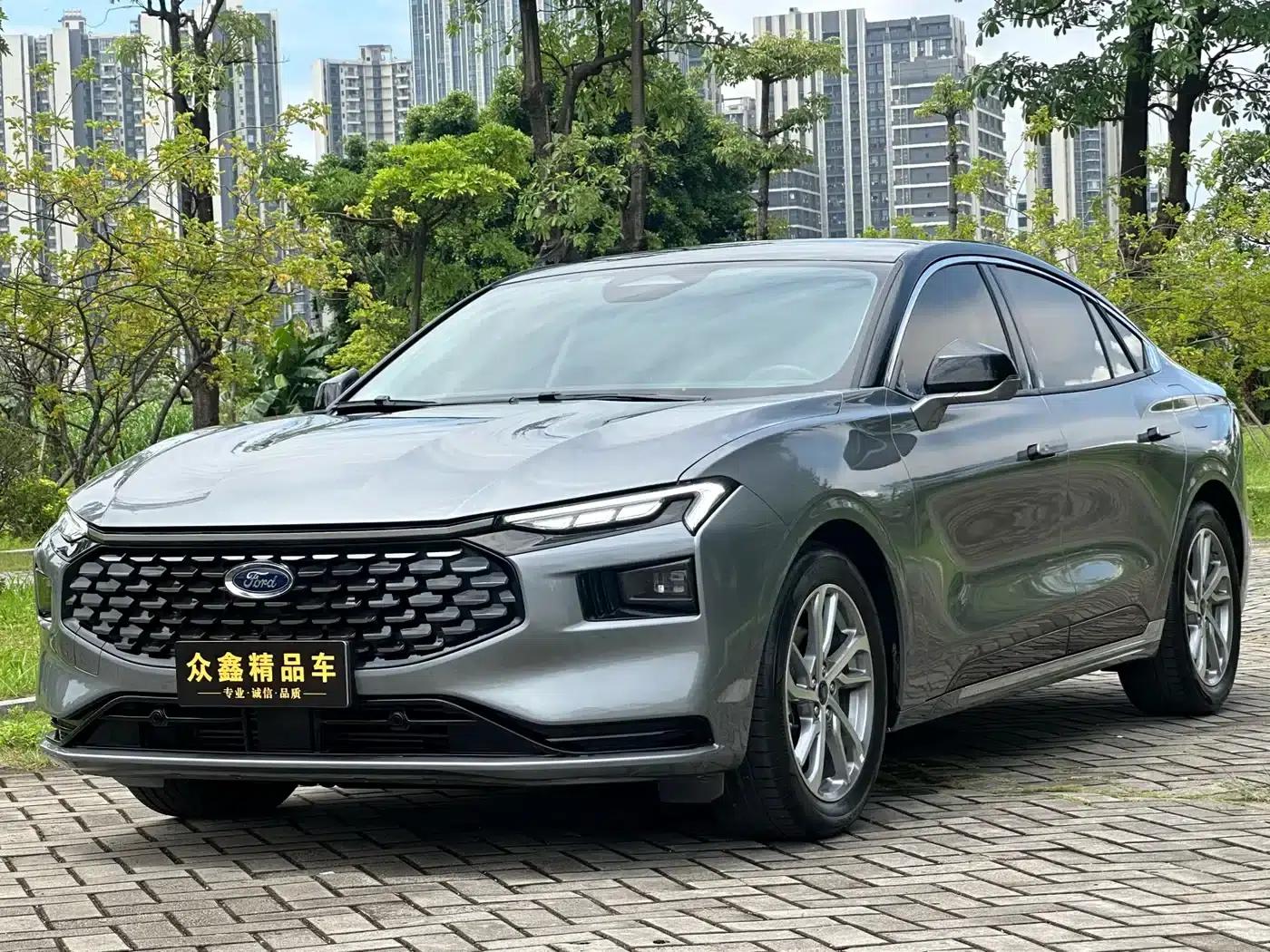 2023 Ford Mondeo EcoBoost 245 Luxury — миниатюра 1