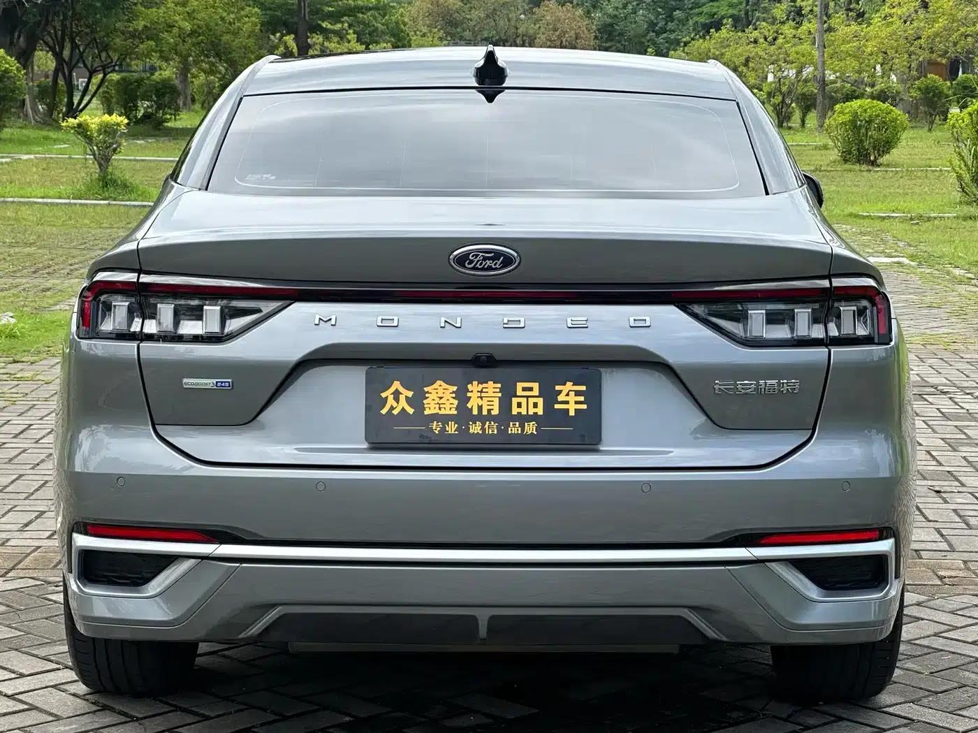 2023 Ford Mondeo EcoBoost 245 Luxury — миниатюра 13