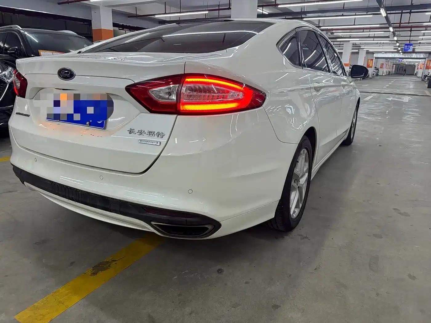 2013 Ford Mondeo 1.5L GTDi180 Fashion Edition — миниатюра 11