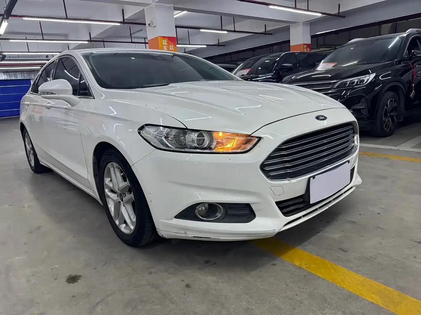 2013 Ford Mondeo 1.5L GTDi180 Fashion Edition — миниатюра 3
