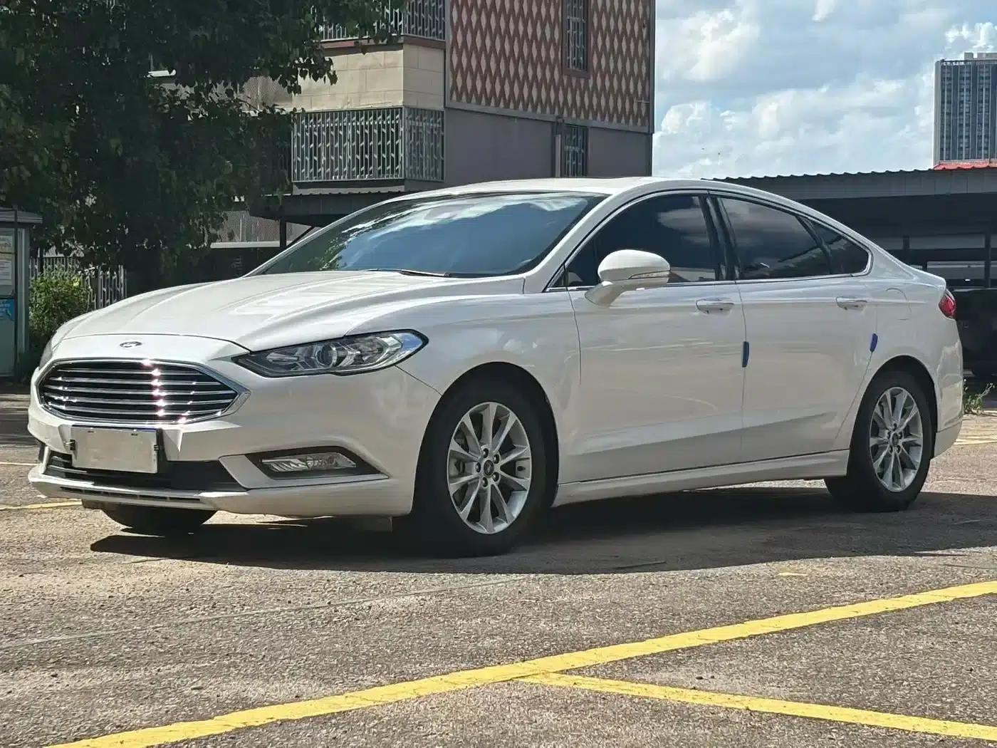 2017 Ford Mondeo EcoBoost 180 Fashion Edition — миниатюра 1