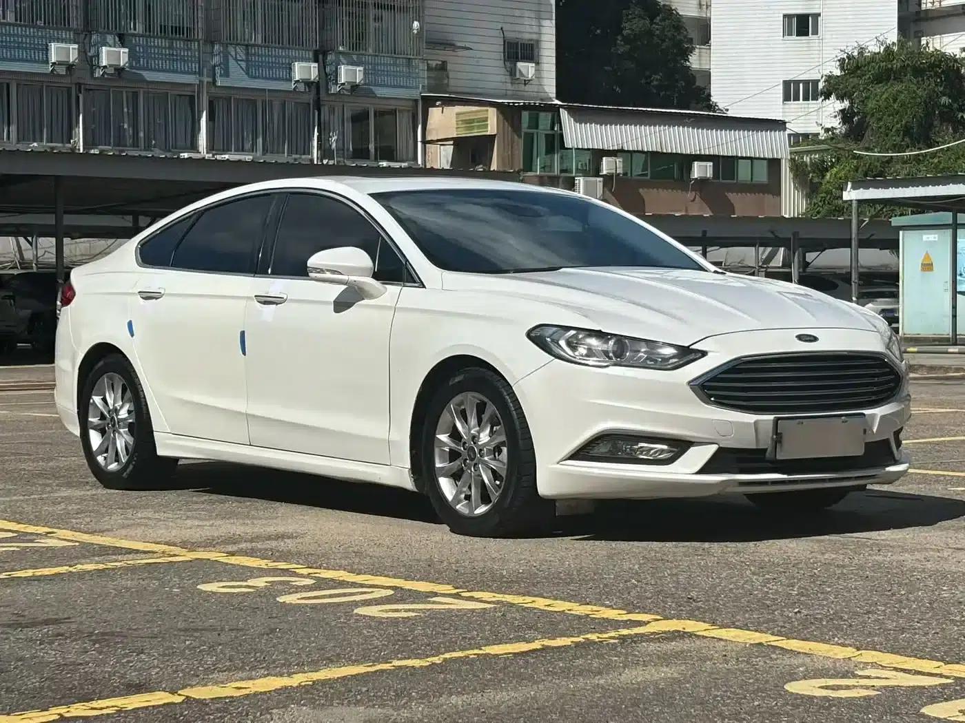 2017 Ford Mondeo EcoBoost 180 Fashion Edition — миниатюра 3