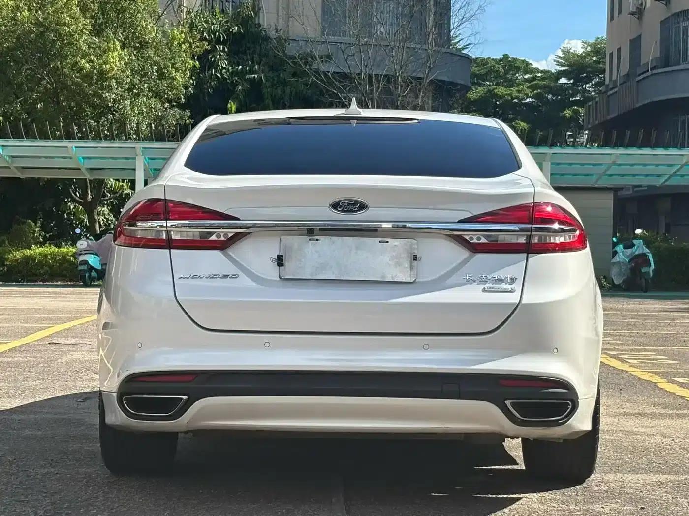 2017 Ford Mondeo EcoBoost 180 Fashion Edition — миниатюра 8