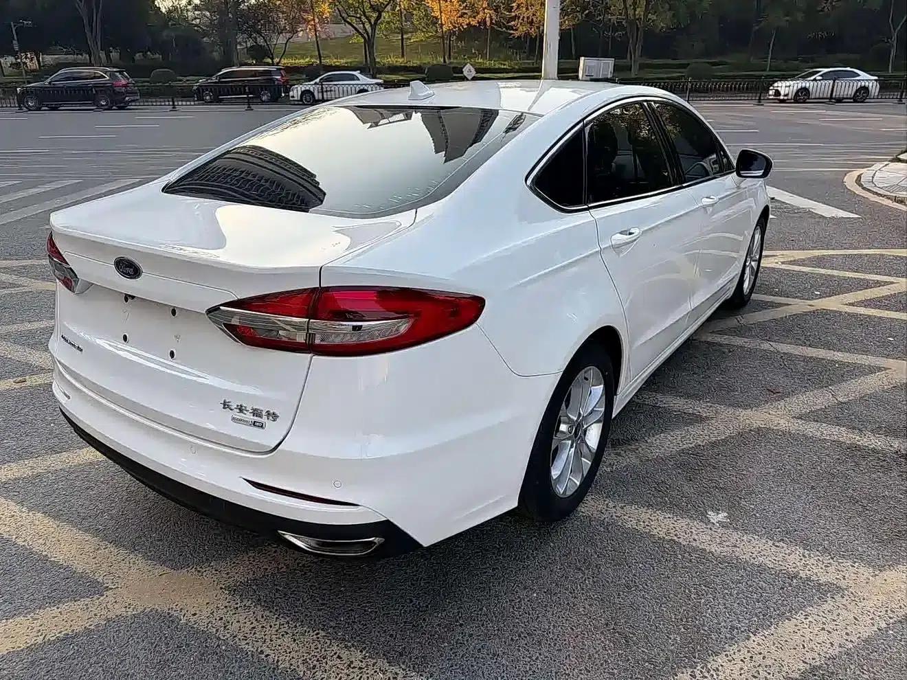 2020 Ford Mondeo EcoBoost 180 Fashion Edition — миниатюра 7