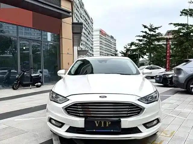 2017 Ford Mondeo EcoBoost 180 Fashion Edition — миниатюра 3