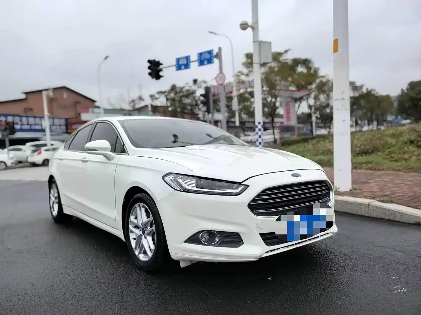 2013 Ford Mondeo 1.5L GTDi180 Fashion Edition — миниатюра 3