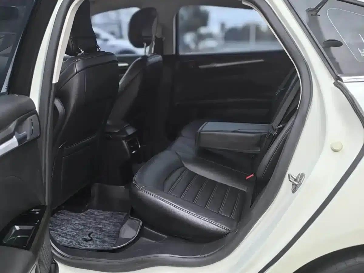 2013 Ford Mondeo 1.5L GTDi180 Fashion Edition — миниатюра 6