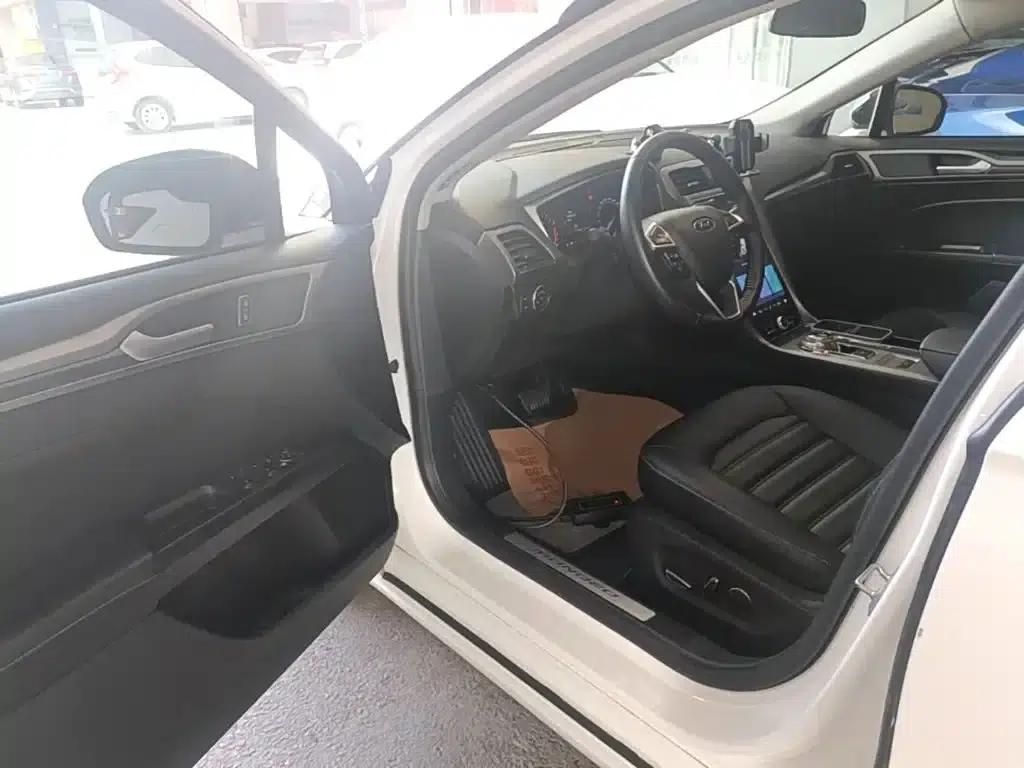 2020 Ford Mondeo EcoBoost 180 Fashion Edition — миниатюра 16