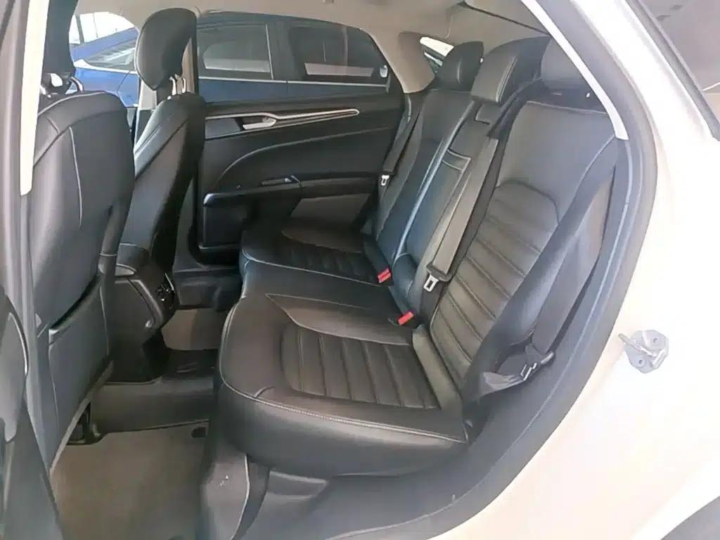 2020 Ford Mondeo EcoBoost 180 Fashion Edition — миниатюра 17