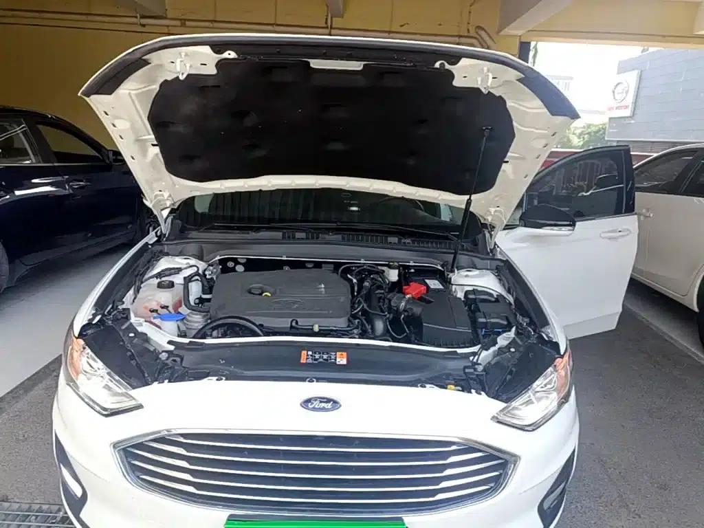 2020 Ford Mondeo EcoBoost 180 Fashion Edition — миниатюра 20