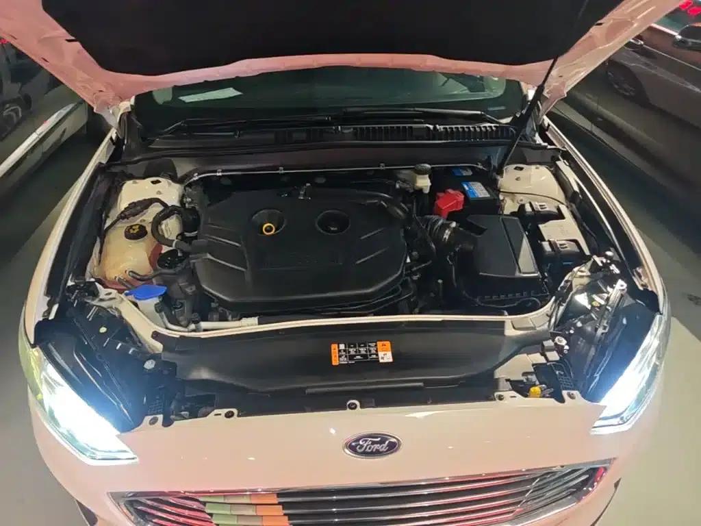 2020 Ford Mondeo EcoBoost 200 Fashion Edition — миниатюра 20