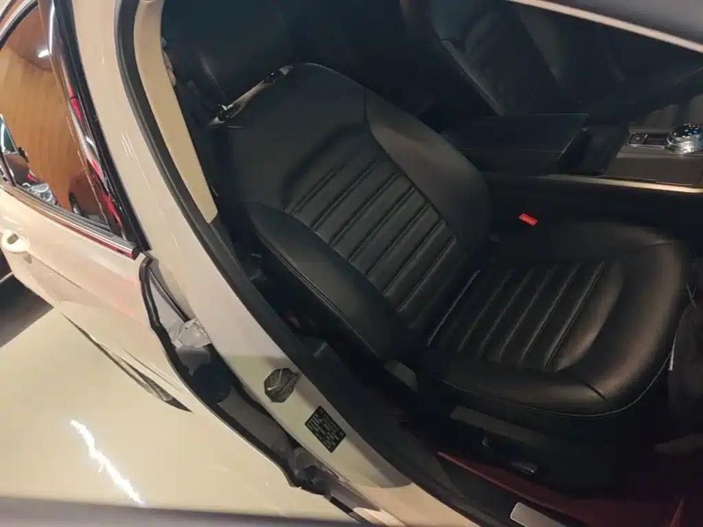 2020 Ford Mondeo EcoBoost 200 Fashion Edition — миниатюра 25