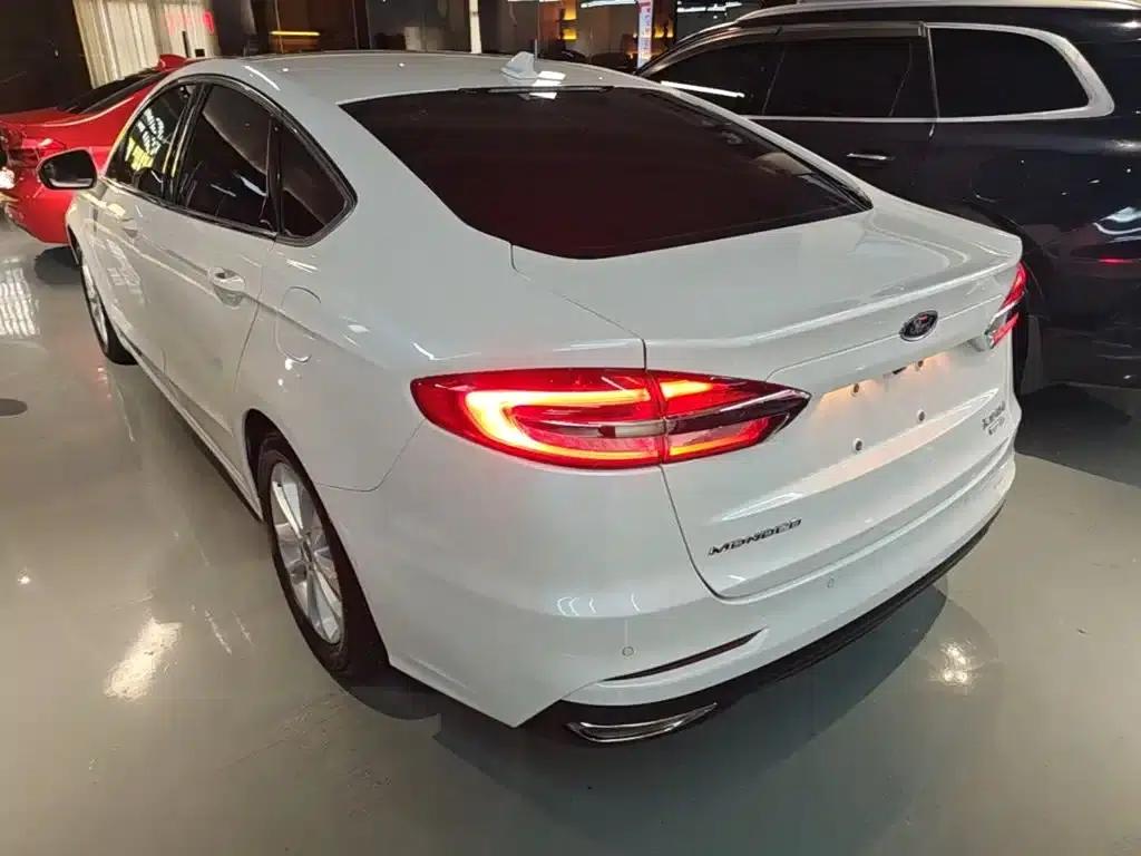 2020 Ford Mondeo EcoBoost 200 Fashion Edition — миниатюра 5