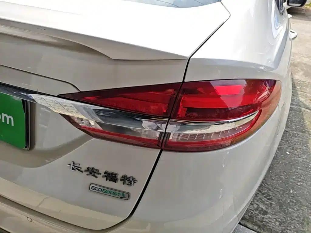 2017 Ford Mondeo EcoBoost 180 Fashion Edition — миниатюра 8