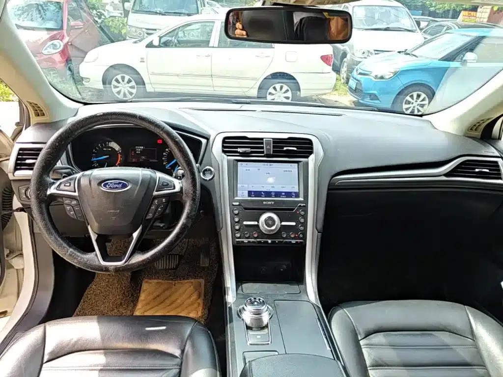 2017 Ford Mondeo EcoBoost 180 Fashion Edition — миниатюра 10