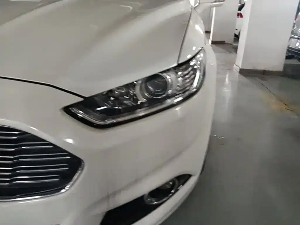 2013 Ford Mondeo 2.0L GTDi200 Fashion Edition — миниатюра 24