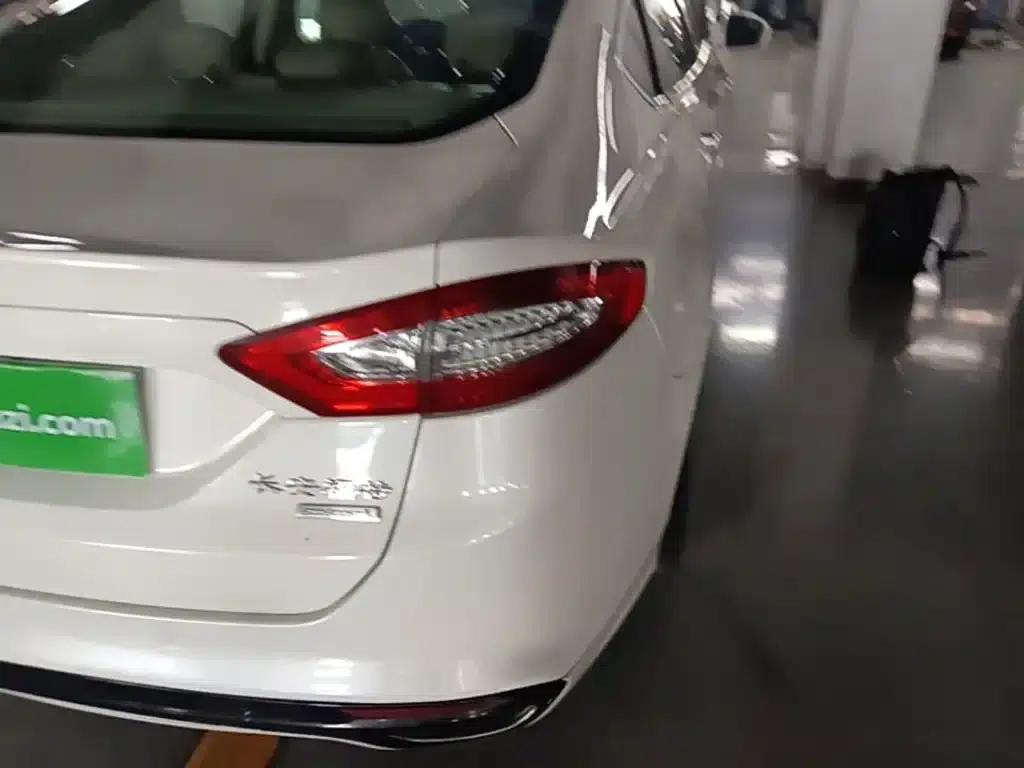 2013 Ford Mondeo 2.0L GTDi200 Fashion Edition — миниатюра 8
