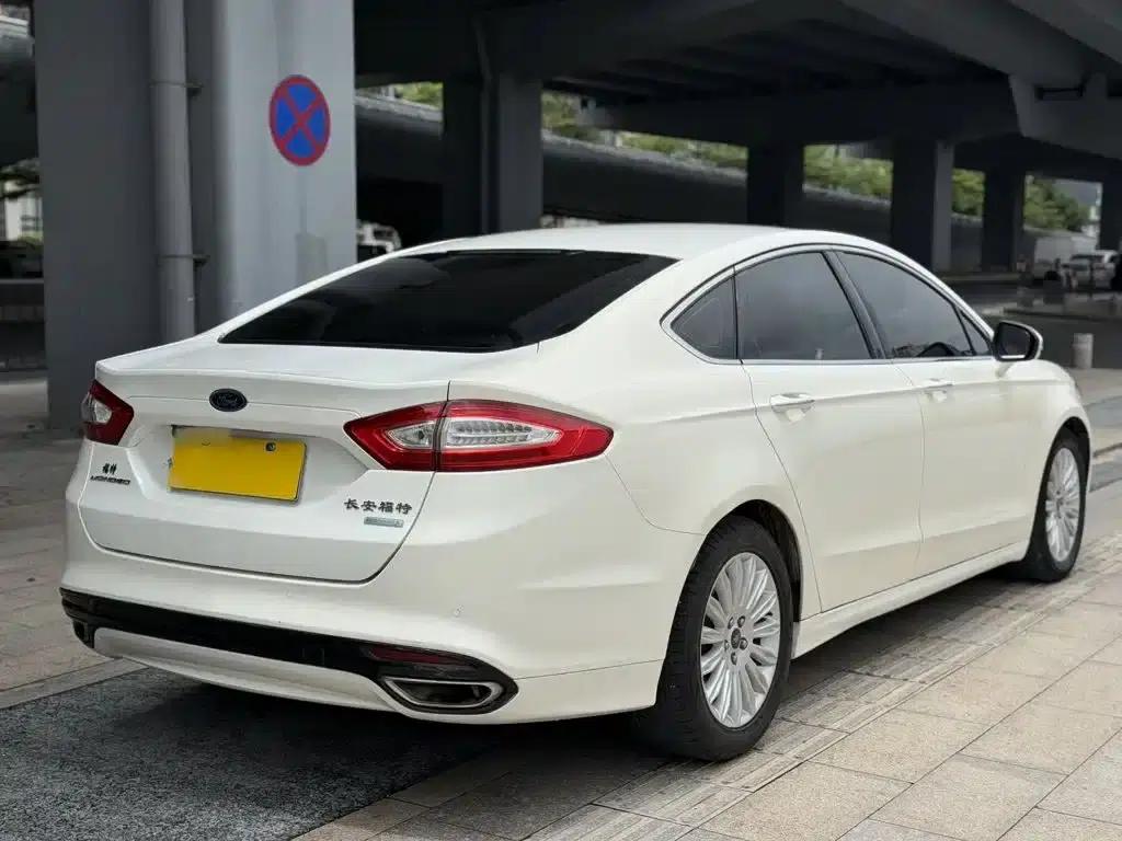 2013 Ford Mondeo 2.0L GTDi200 Fashion Edition — миниатюра 5