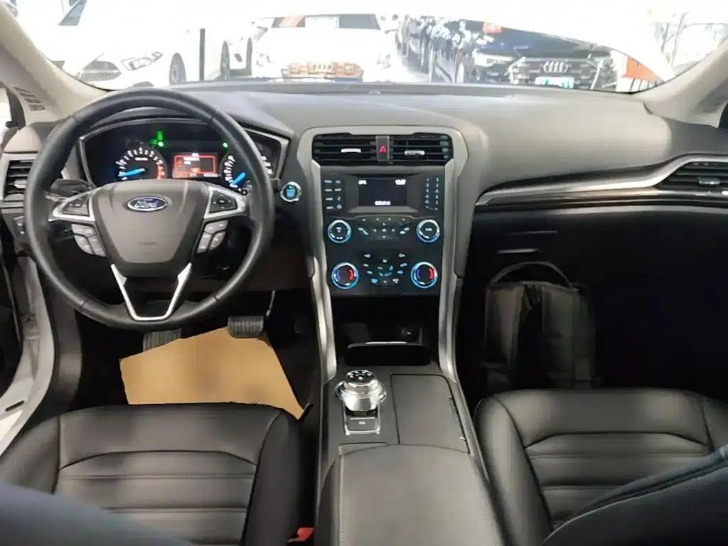 2018 Ford Mondeo EcoBoost 180 Intelligent Fashion Edition (National V Emission Standard) — миниатюра 10