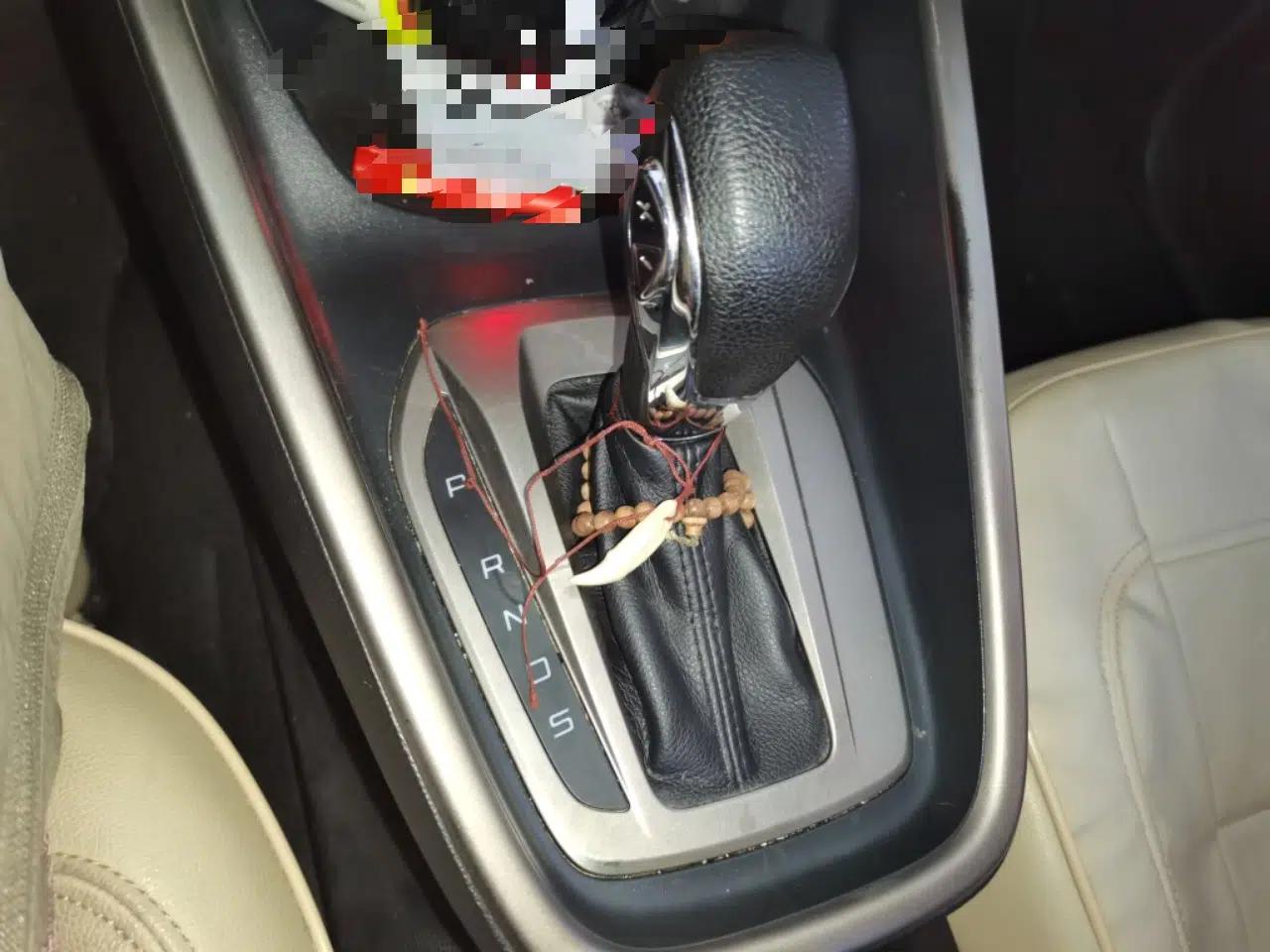 Ford Escort 2015 1.5L Automatic Comfort Edition — миниатюра 14
