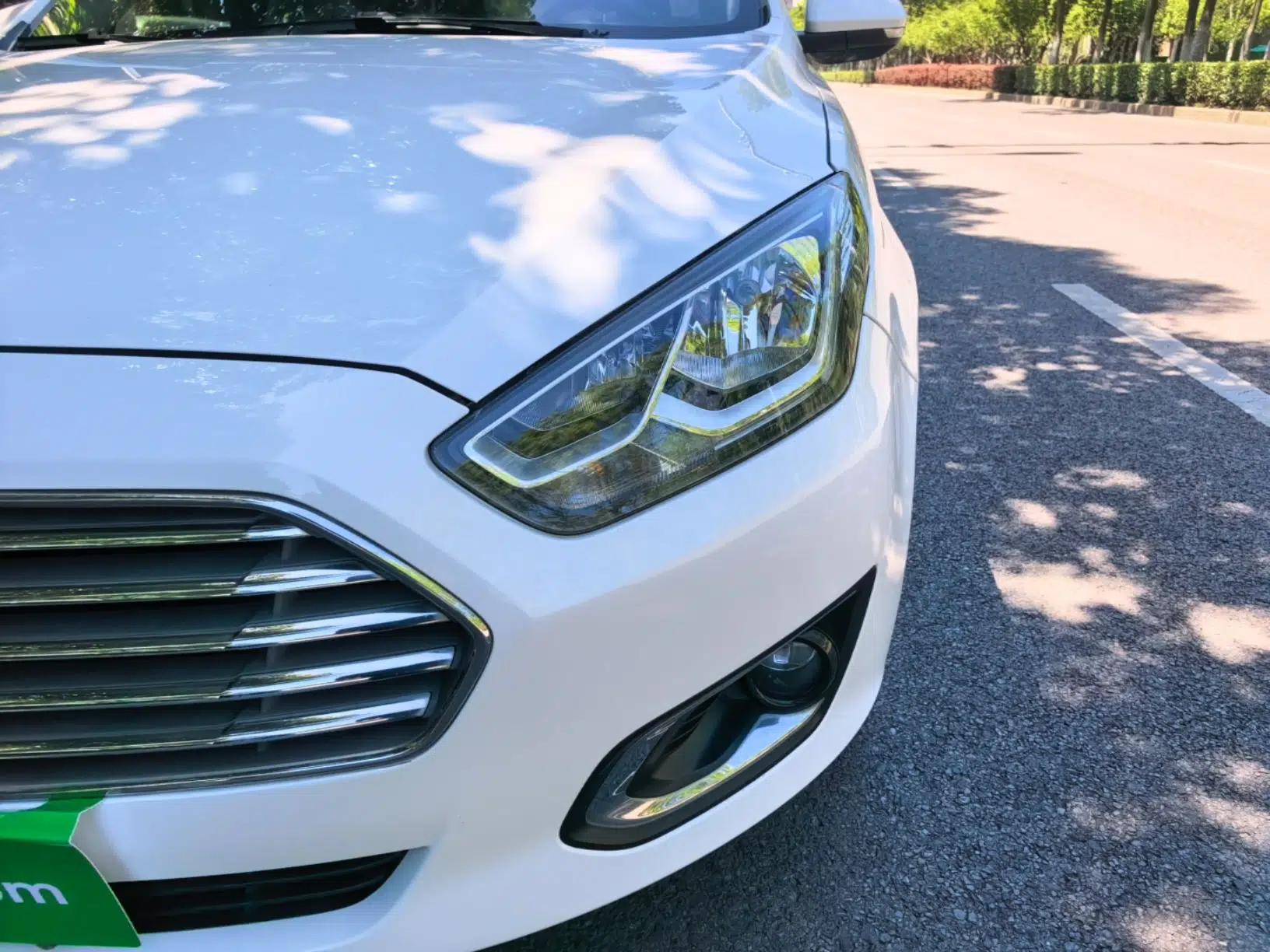 Ford Escort 2017 Happiness Edition 1.5L Automatic Fashion Version — миниатюра 8