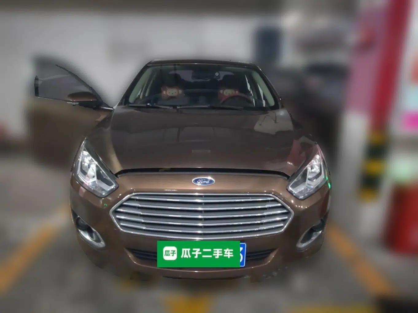 Ford Escort 2017 1.5L Automatic Comfort Model — миниатюра 2
