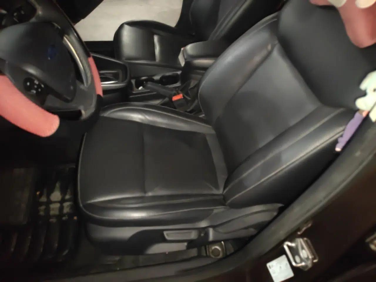 Ford Escort 2017 1.5L Automatic Comfort Model — миниатюра 15
